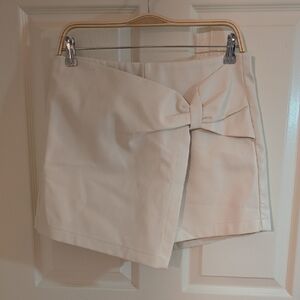 Francescas Cream Women's Shorts